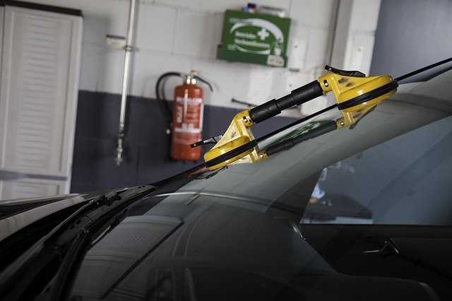 this is a picture of Denver auto glass repair