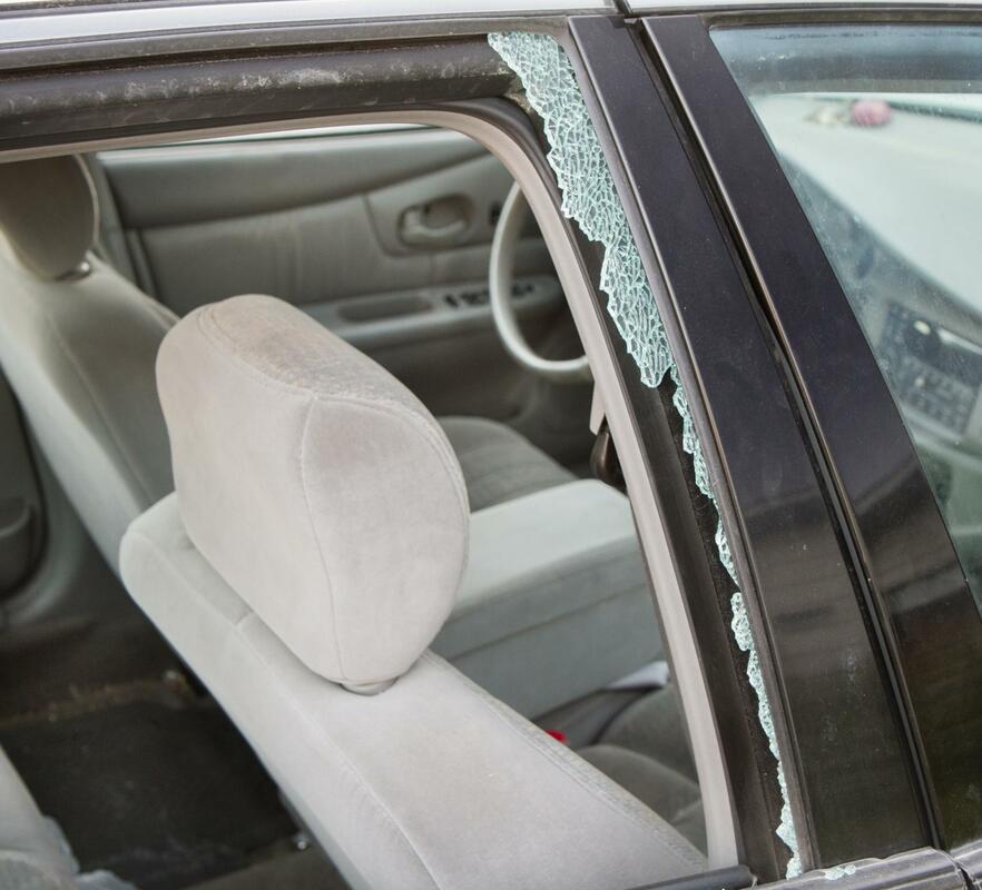 an image of auto glass repair in Thornton